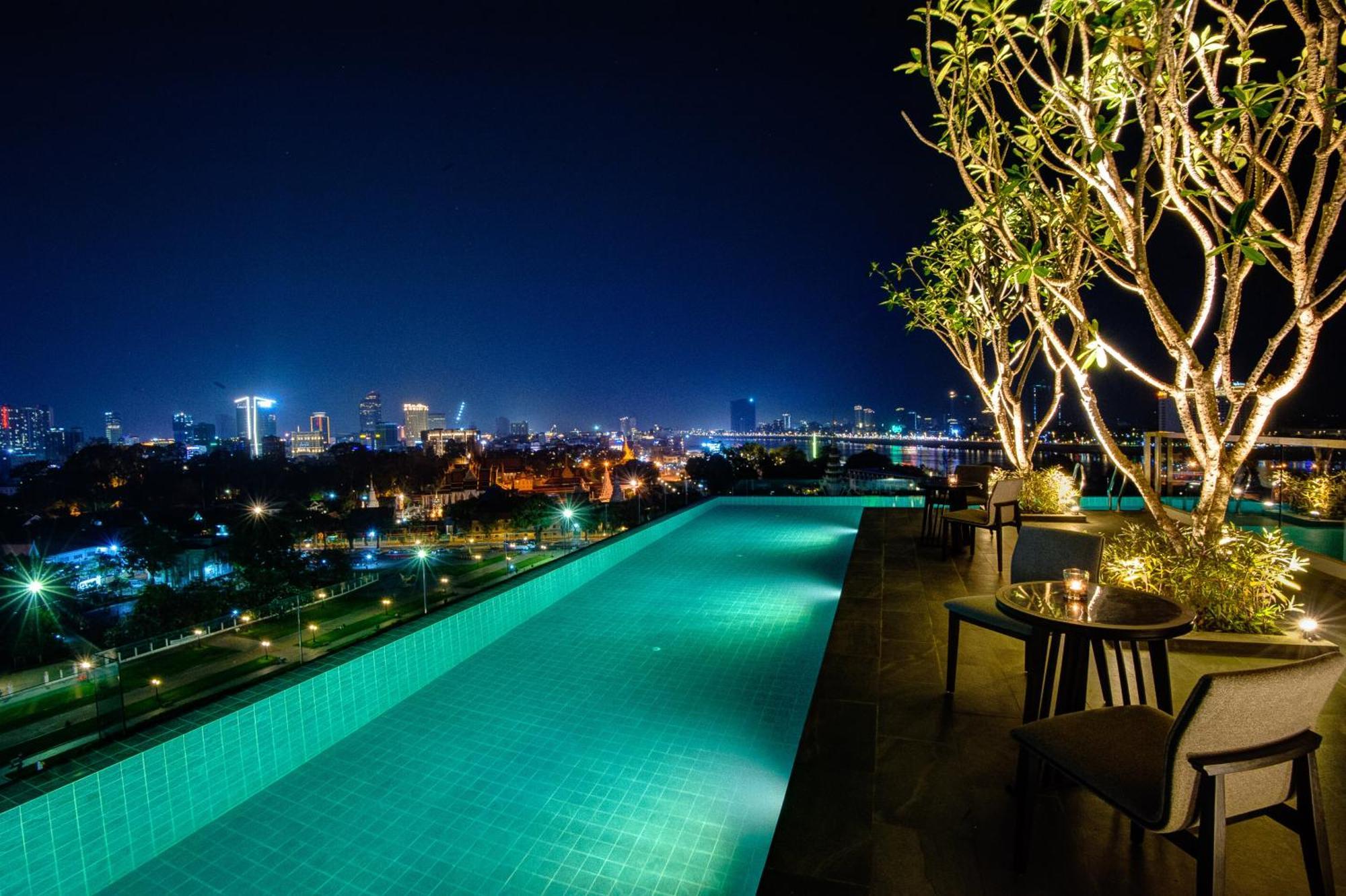 Glow Park Hotel Grand Royal Palace Phnom Penh Zewnętrze zdjęcie